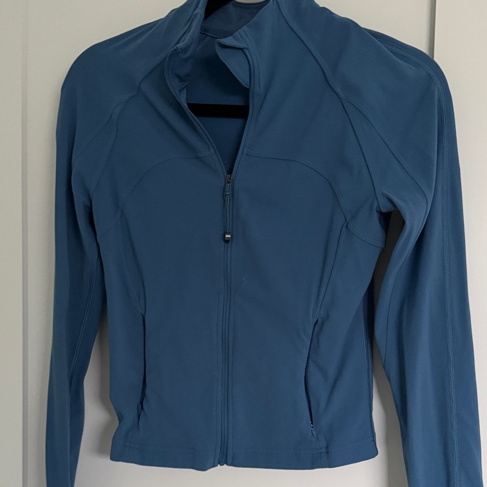 lululemon nulu cropped define Jacket